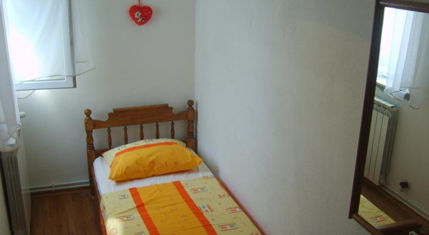 Apartments Iva Alla Trogir Ruang foto