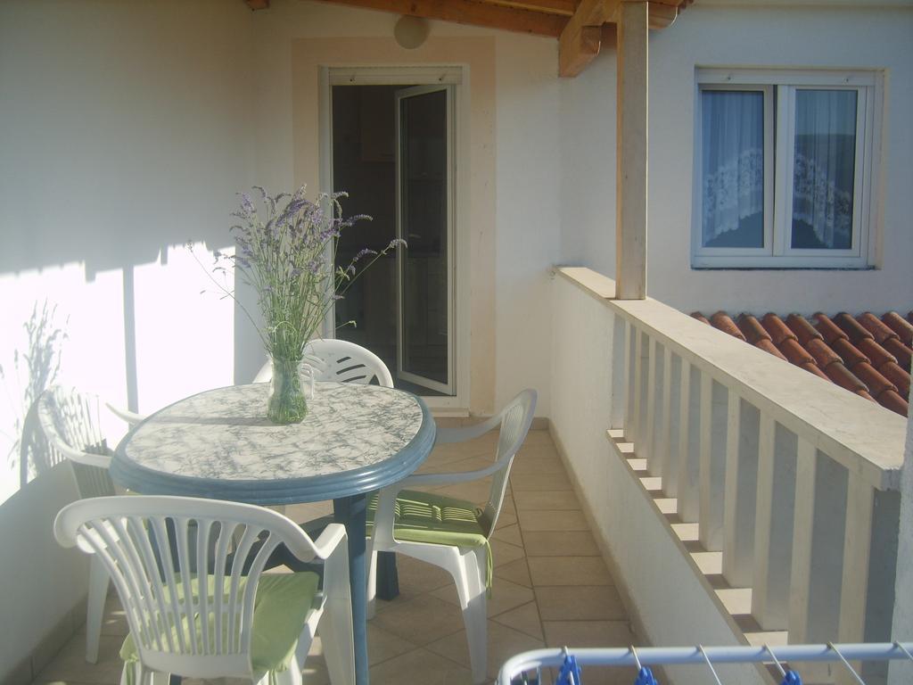 Apartments Iva Alla Trogir Ruang foto