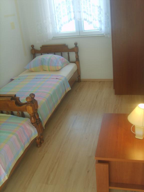 Apartments Iva Alla Trogir Ruang foto